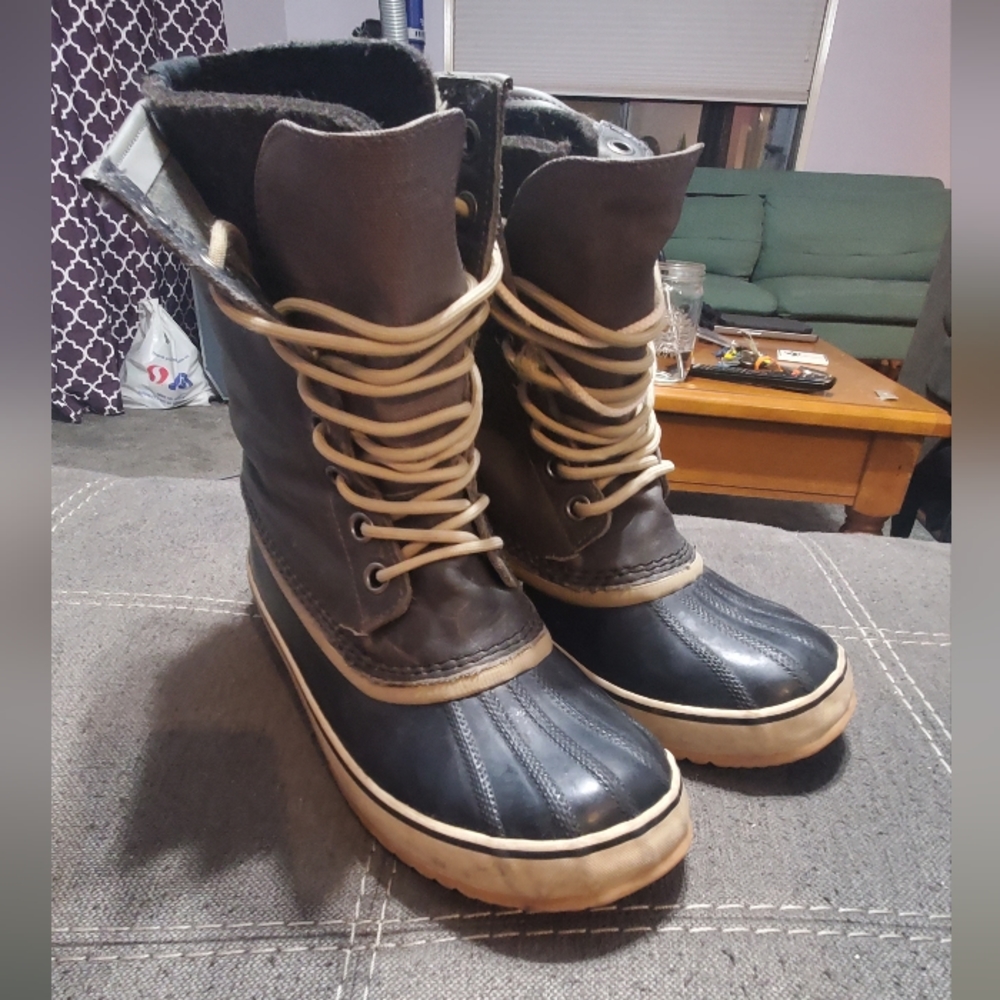 Sorel Waterproof winter boots size women's 10